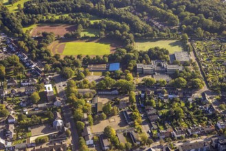 Aerial view, comprehensive school Erle with sports field in the district Erle in Gelsenkirchen,