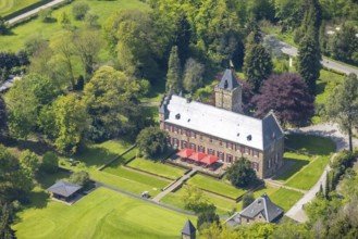 Aerial view, Haus Oefte, Essener Golfclub, Kettwig, Essen, Ruhr area, North Rhine-Westphalia,