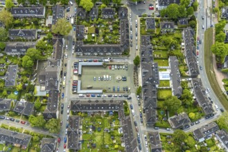 Aerial view, garden city Margarethenhöhe, Kleiner Markt, Gasthaus zur Margarethenhöhe, Mintrops