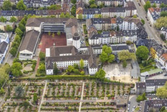 Aerial view, B.M.V.-Schule Essen Privatschule, Städt. kath. Bardelebenschule, Essen-Holsterhausen,