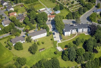 Aerial view, Sozialwerk St. Georg, Caritas Haus am Spring, Bremen, Ense, Sauerland, North