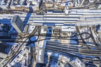 Aerial view, innogy high-rise, Essen central station, southern district, Essen, Ruhr area, North