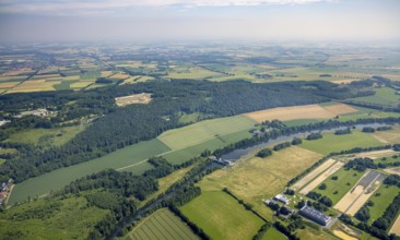 Aerial view, river Ruhr with hydropower plant Echthausen and meadows and fields in Waltringen,