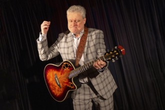 Günter Rüdiger, actor, artistic director, Zimmertheater, Steglitz, photo rehearsal Gesungenes und