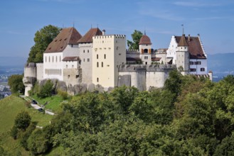 Castle of the Habsburgs, Kyburgers on an almost circular Molasse hill, Lenzburg, Canton Aargau,