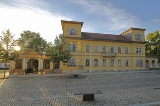 Classicist building built in 1857 by the Glockenmuseum in the backlight, Stadtmuseum,