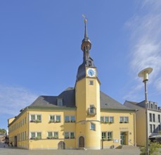 Renaissance town hall with ridge turret, market square, Apolda, Thuringia, Germany