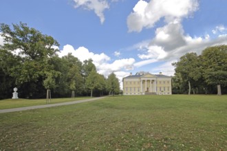 Classicist palace with columns, UNESCO, landscape park, Dessau-Wörlitz Garden Kingdom, Wörlitz,