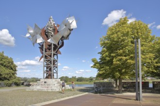 Sculpture Salt Flower by Anders Nyborg 1997, landmark, symbol for salt crystal, salt, stainless
