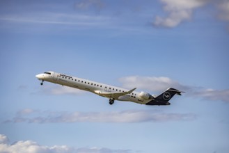 Aircraft taking off at Stuttgart Airport. Aircraft registration: D-ACNR, Lufthansa, Bombardier