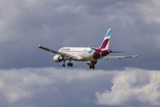 Aircraft approaching Stuttgart Airport. Aircraft registration number: D-AGWI, Eurowings, Airbus