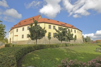 Baroque castle and today's Goethe School built in the 16th century, park, Bad Lauchstädt,