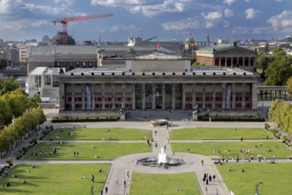 Old Museum with Lustgarten, the old National Gallery in the background, view from the Humboldt