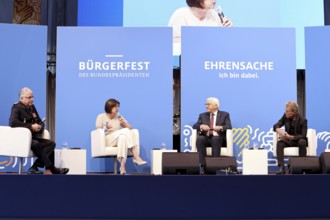 Panel discussion: Karl-Heinz Banse (German Fire Brigade Association), Elisabeth Niejahr (Hertie