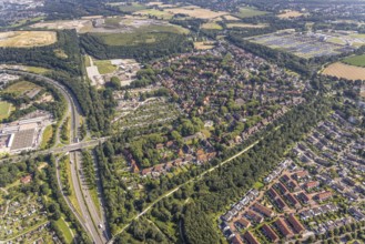 Aerial view, church Polska Misja Katolicka, community primary school, allotment garden association