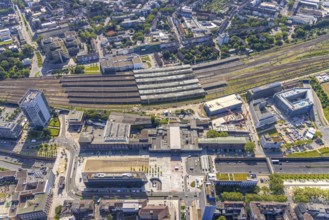 Aerial view, Duisburg central station, Dellviertel, Duisburg, Ruhr area, North Rhine-Westphalia,