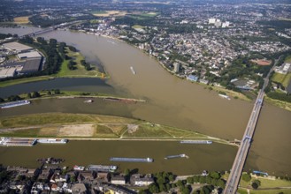 Aerial view, flood river Rhine, Ruhr estuary into the Rhine, Friedrich-Ebert-Bridge, Rhine orange