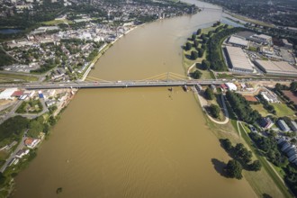 Aerial view, construction site at the A40 Rhine bridge Neuenkamp, river Rhine, Alt-Homberg,