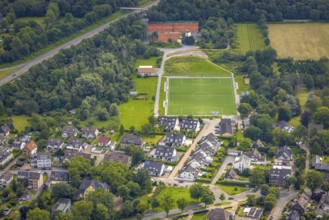 Aerial view, Reiserpfad housing estate, sports field and tennis courts, Rahm, Duisburg, Ruhr area,