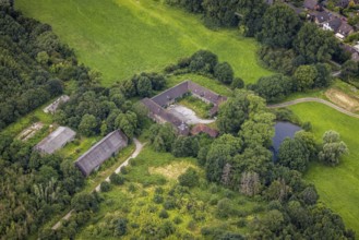 Aerial view, Gut Böckum, Huckingen, Duisburg, Ruhr area, North Rhine-Westphalia, Germany, DE,