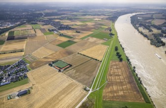 Aerial view, flood river Rhine, meadows and fields in Mündelheim, Duisburg, Ruhr area, North