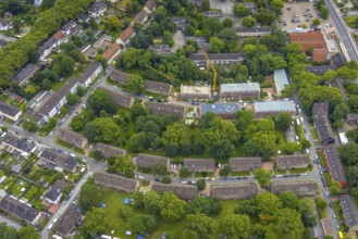 Aerial view, construction site and renovation of Vonovia houses in Rembrandtstraße, Hüttenheim,