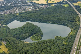 Aerial view, forest lake, Bärl, Duisburg, city limits of Mörs, Ruhr area, North Rhine-Westphalia,