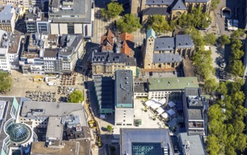 Aerial view, outdoor catering Alter Markt with brass fountain, Evang. Stadtkirche St Marien,