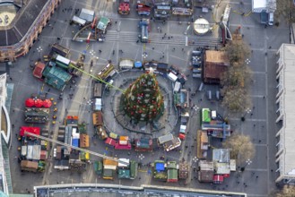 Aerial view, Germany's largest Christmas tree on Hansaplatz in the city centre of Dortmund, Ruhr