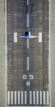 Aerial photo, Düsseldorf Airport, runway and landing strip with aeroplane, Lohausen, Düsseldorf,