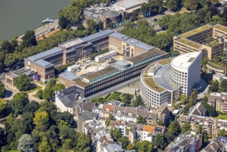 Aerial view, courtyard of honour with art museum and art palace as well as semicircular ministry