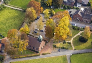 Aerial view, St. Mary's Assumption Church and Berger Inn at Beck Castle in the Kirchhellen-Nord-Ost