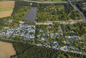 Aerial view, Caravan Center Campingplatz am Messeparkplatz im Stadtteil Stockum in Düsseldorf,