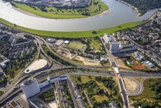 Aerial view, Vodafone Campus and Prinzenpark as well as Heerdter Hospital with Schön Klinik in the