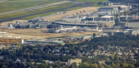 Aerial photograph, Düsseldorf Airport in the Lohausen district of Düsseldorf, Rhineland, North