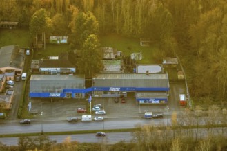 Aerial view, company premises Reifen Stiebling in the district south in Bottrop, Ruhr area, North