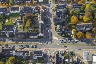 Aerial view, intersection of Hans-Sachs-Straße and Eichenstraße and red cycle path marking in the