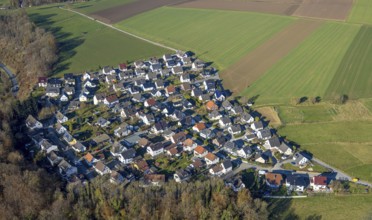 Aerial view, housing estate on Volkringhauser Weg in the district of Beckum in Balve, Sauerland,