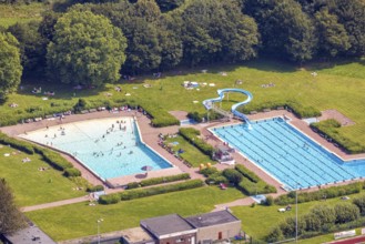 Aerial view, outdoor pool and wave pool Weddinghofen in the leisure centre Im Häupen in