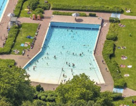 Aerial view, outdoor pool and wave pool Weddinghofen in the leisure centre Im Häupen in