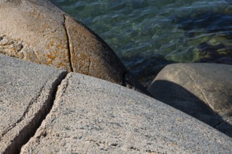 Rocky coast, Bohus granite, cracks in the rock, Ramsvik, Naturreservat Ramsviklandet, Bohuslän,