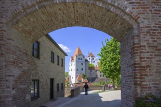 View through the archway to Trausnitz Castle, Landshut, Bavaria, Germany