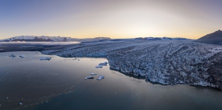 Glacier tongue of the Vatnajökull glacier, Vatnajökull National Park, South Iceland, Iceland