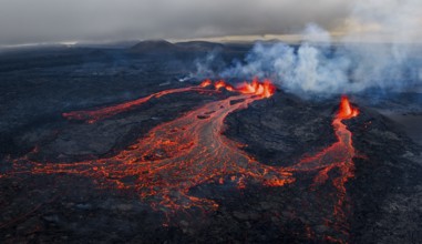 Volcanic eruption, Sundhnúkur crater chain, near Grindavik, Reykjanes Peninsula, Southwest Iceland,