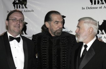 Kevin Connelly, John Paul DeJoria and IDA President Elliot M. Katz at the the 2nd Annual Guardian