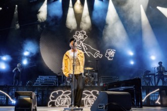 Ryan Tedder, singer of OneRepublic live on Escape to Europe 2025 Tour at the Berlin Uber Arena on