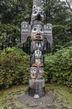 Totem Pole, Stanley Park, Vancouver, Canada