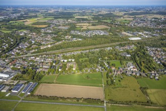 Aerial view, residential area Am Heimshof, housing estate Sachsenring, railway line, district