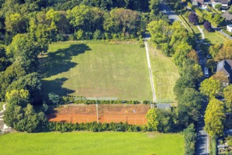 Aerial view, meadow and tennis courts Dolberger Straße, district Heessen, Hamm, Ruhr area, North