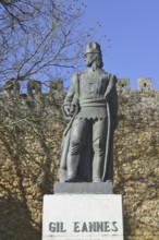 Statue of the navigator Gil Eanes on the city wall, Lagos, Algarve, Portugal